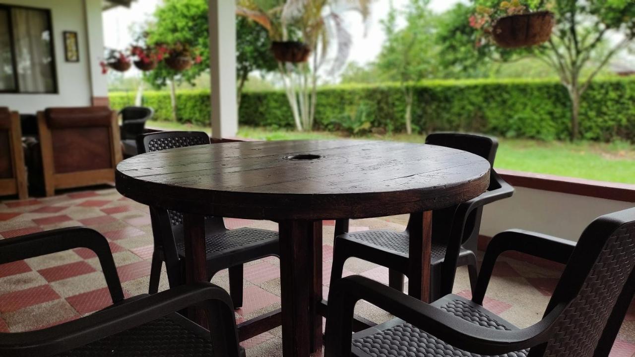 Finca Hotel El Saman De Alto Bonito Montenegro Ngoại thất bức ảnh