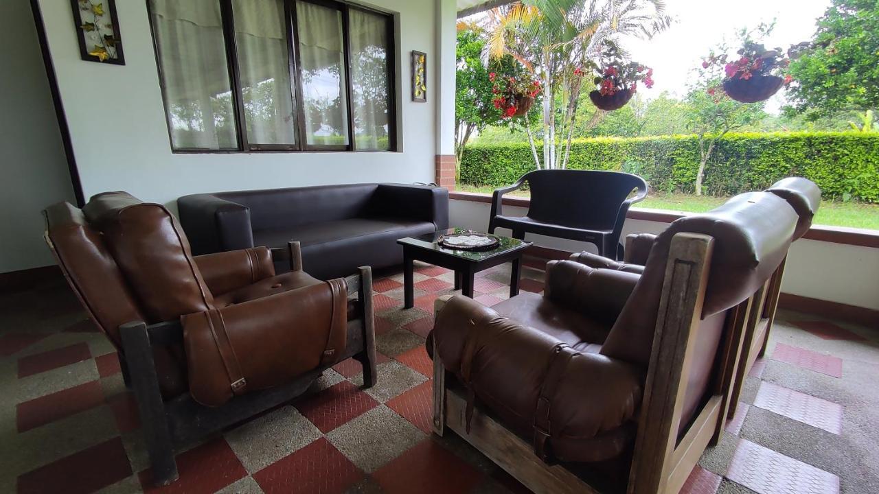 Finca Hotel El Saman De Alto Bonito Montenegro Ngoại thất bức ảnh