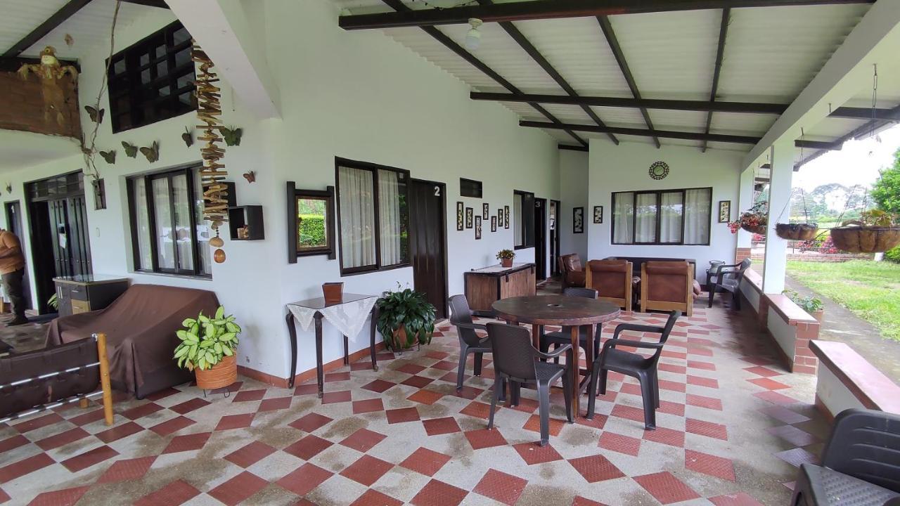 Finca Hotel El Saman De Alto Bonito Montenegro Ngoại thất bức ảnh
