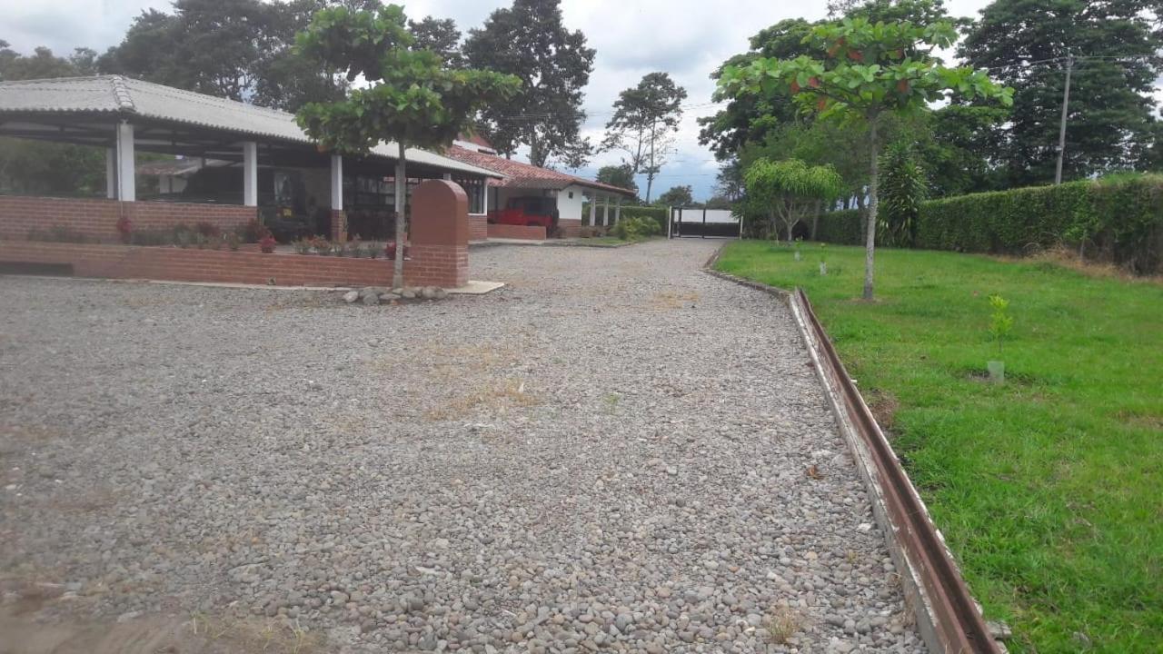 Finca Hotel El Saman De Alto Bonito Montenegro Ngoại thất bức ảnh